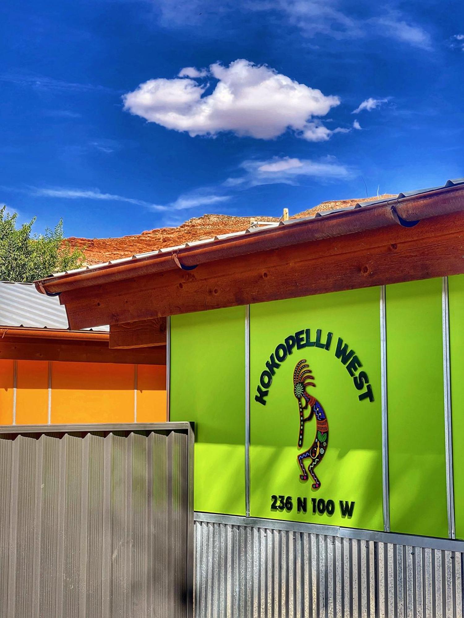 Downtown Kokopelli West 8 - Newly Remodeled Stylish Studio モアブ エクステリア 写真